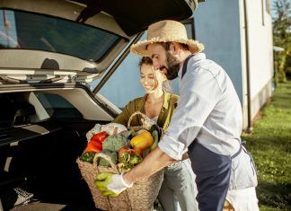 Veganismo de pueblo: El respeto por los animales sale de la ciudad y devuelve la vida a lo rural Veganismo de pueblo. El respeto por los animales sale de la ciudad y devuelve la vida a lo rural.