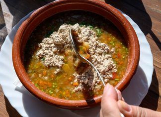 Gofio: redescubrimiento de un alimento milenario Gofio: redescubrimiento de un alimento milenario