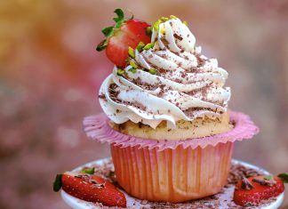 Receta: cupcakes de chocolate, vainilla y fresa veganos