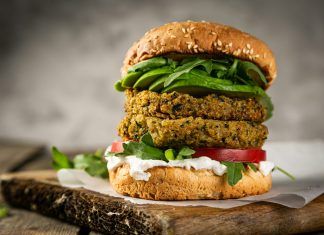 Un 46 % de los españoles declara comer menos carne que hace un año los españoles come ahora menos carne que hace un año