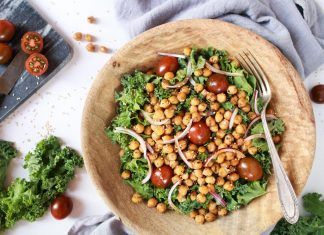 Receta: Ensalada de col rizada kale con garbanzos tostados ensalada de kale