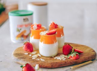 Receta: Panna cotta de coco y melón con fresas Panna cotta de coco