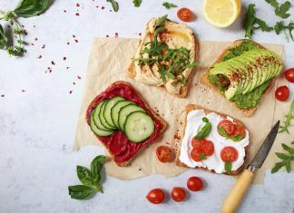 Receta: 4 tostadas saladas que no deberías perderte 4 tostadas