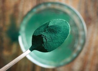 Encuentran niveles de vitamina B12 comparables a los de la carne en una variedad de espirulina cultivada vitamina B12 espirulina