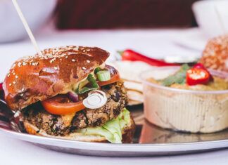 La Comisión Europea amenaza con censurar 29 palabras de las alternativas vegetales censura palabras alternativas vegetales