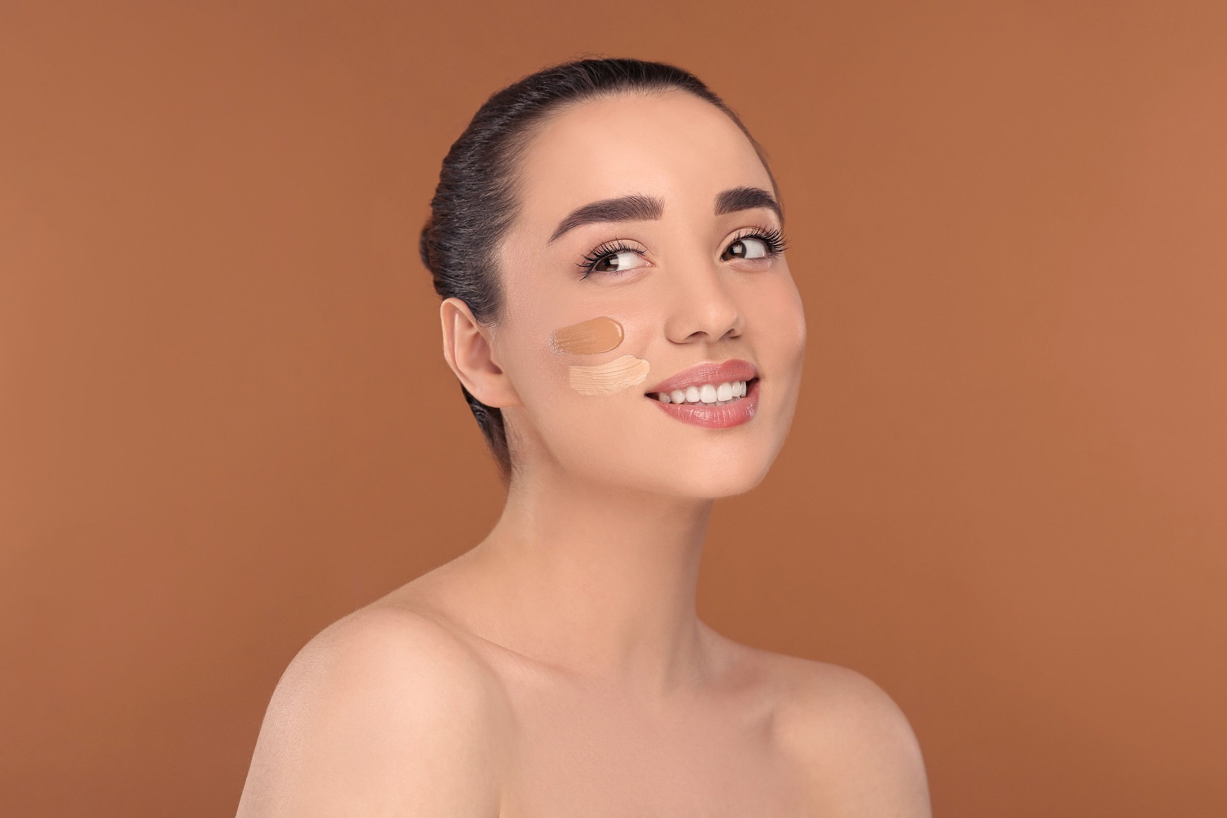 Cómo elegir la base de maquillaje para tu piel