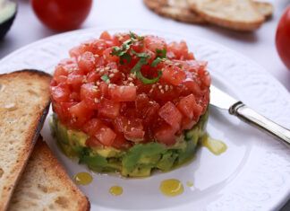 Receta: Tartar de aguacate y tomate Tartar de aguacate y tomate