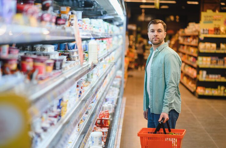 ¿Es más probable vivir hasta los 100 años si se come carne? Lo que dice (y no dice) la ciencia