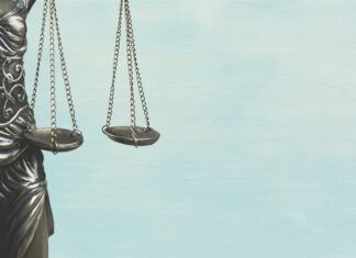 Estrasburgo considera que Suiza vulneró los derechos de dos presos veganos Justice scale